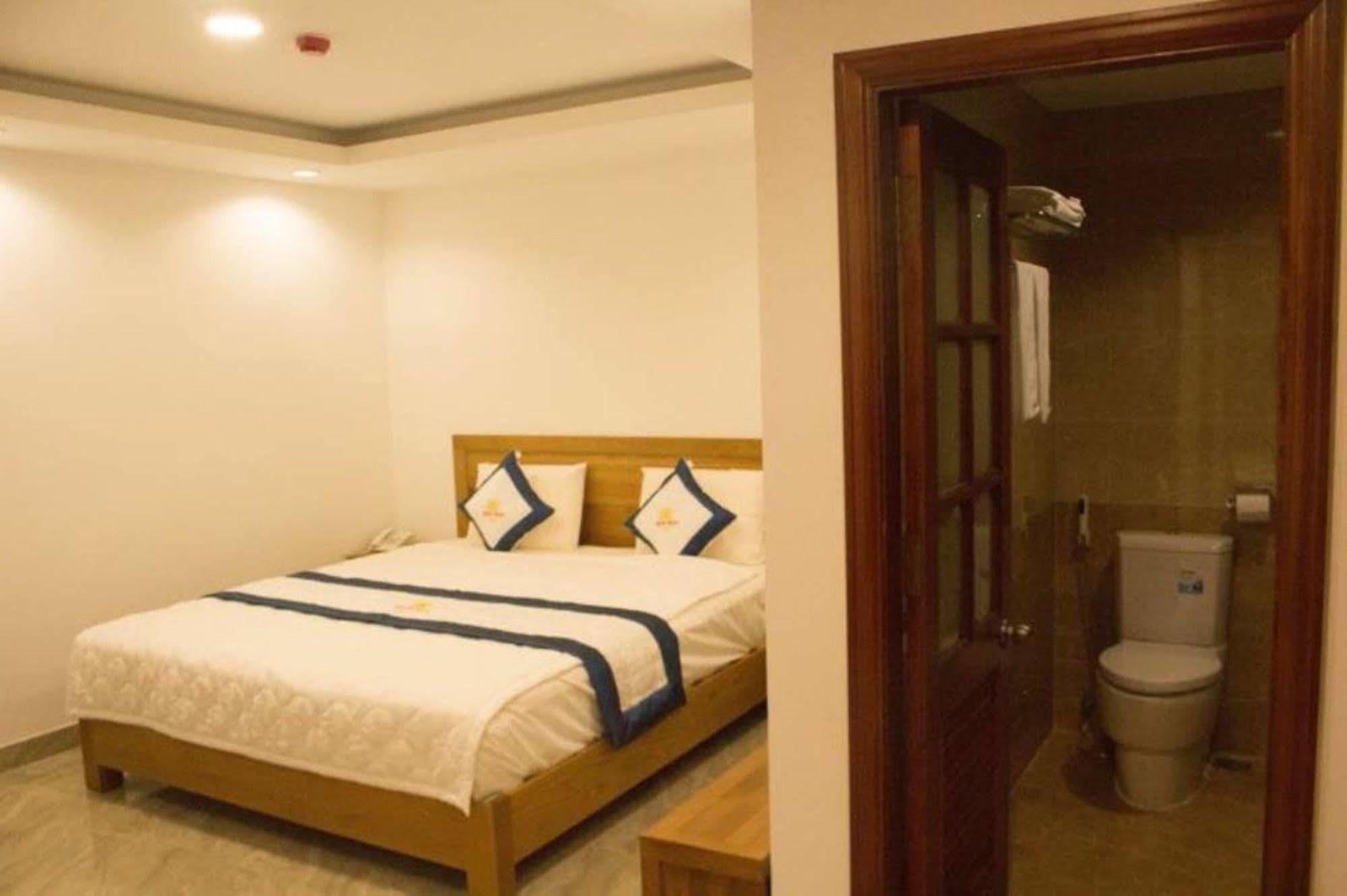 Reddoorz Plus New Sun Hotel Ho Chi Minh City Bagian luar foto